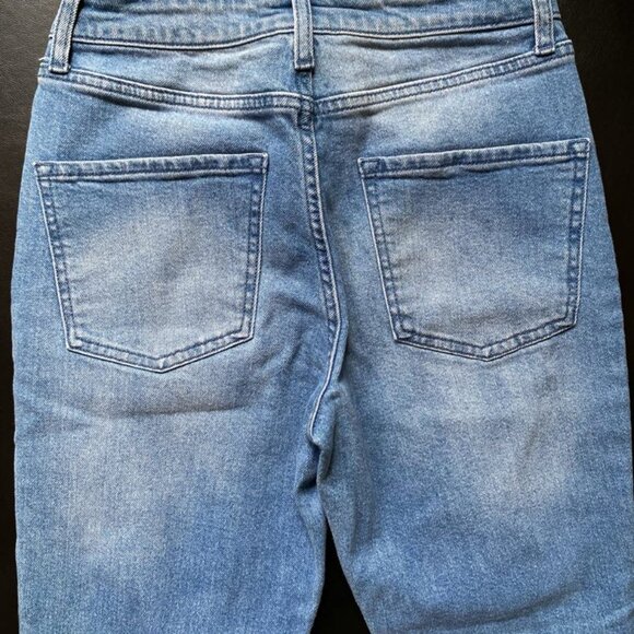 HT Denim: Indigo Destructed Mom Jeans (Size: 0) NWOT - Picture 4 of 12